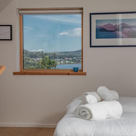 Cuillrigh - Luxury House, Loch & Mountain Views Villa Portree Bagian luar foto