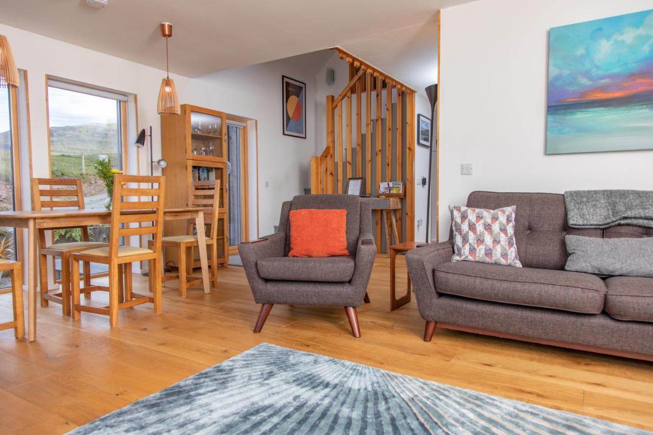 Cuillrigh - Luxury House, Loch & Mountain Views Villa Portree Bagian luar foto