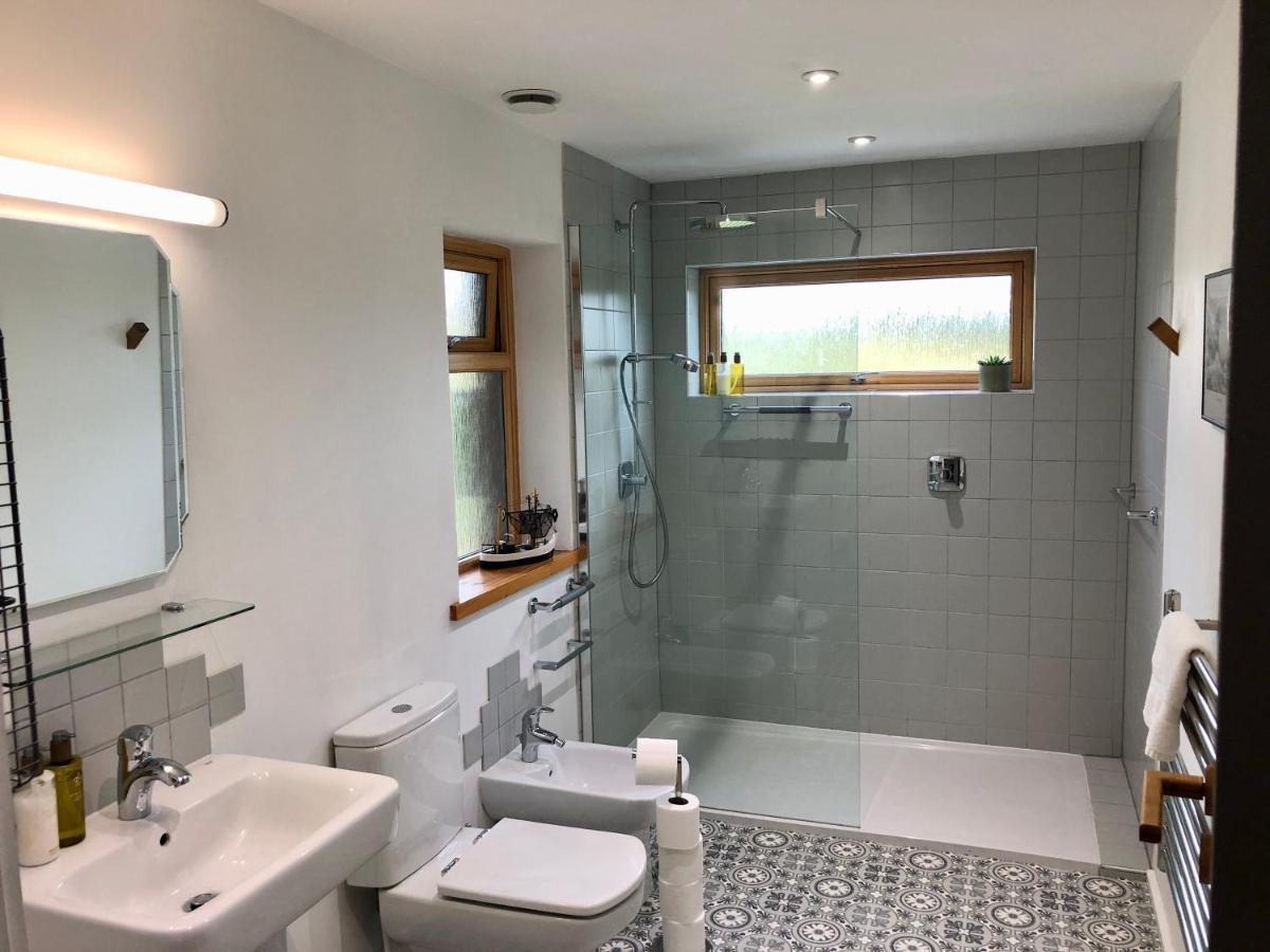 Cuillrigh - Luxury House, Loch & Mountain Views Villa Portree Bagian luar foto
