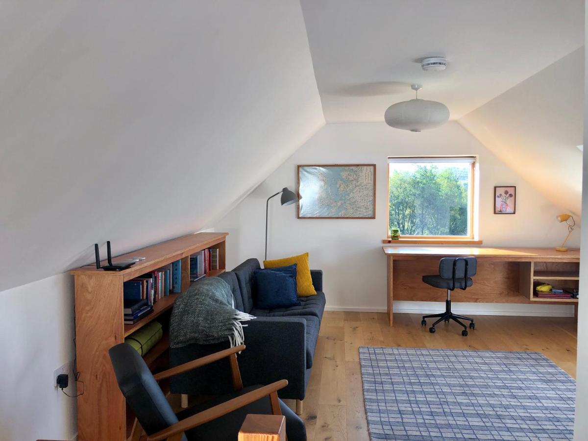 Cuillrigh - Luxury House, Loch & Mountain Views Villa Portree Bagian luar foto